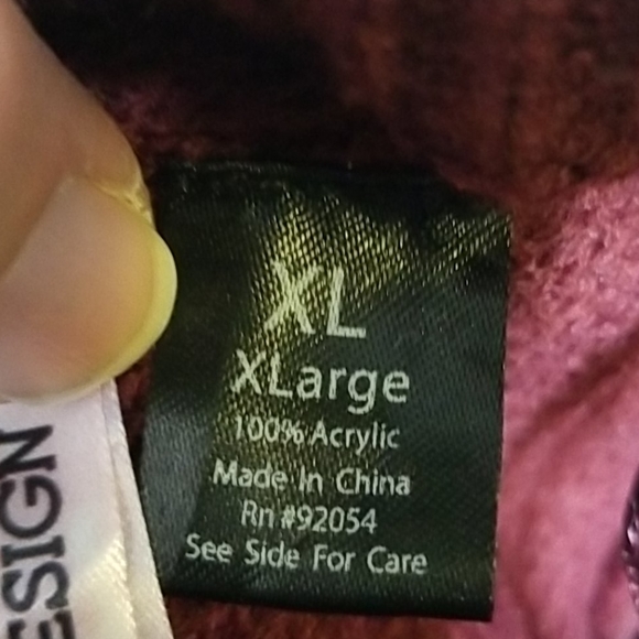 Love by design hi low sweater with detailed back - Picture 7 of 7